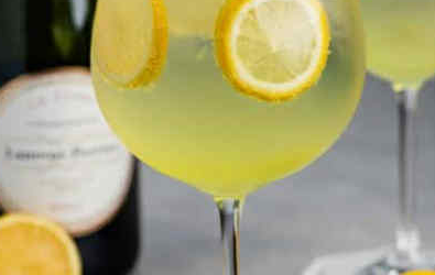 Limoncello Spritz